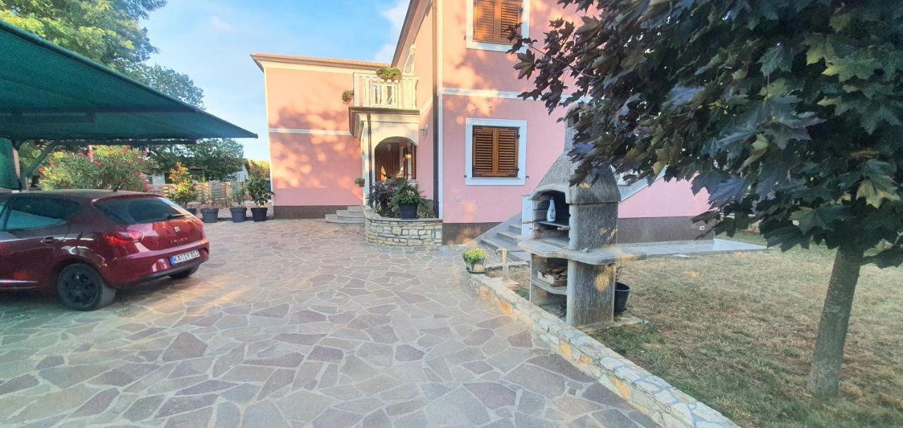 Apartmani Radmila Nova Vas  エクステリア 写真