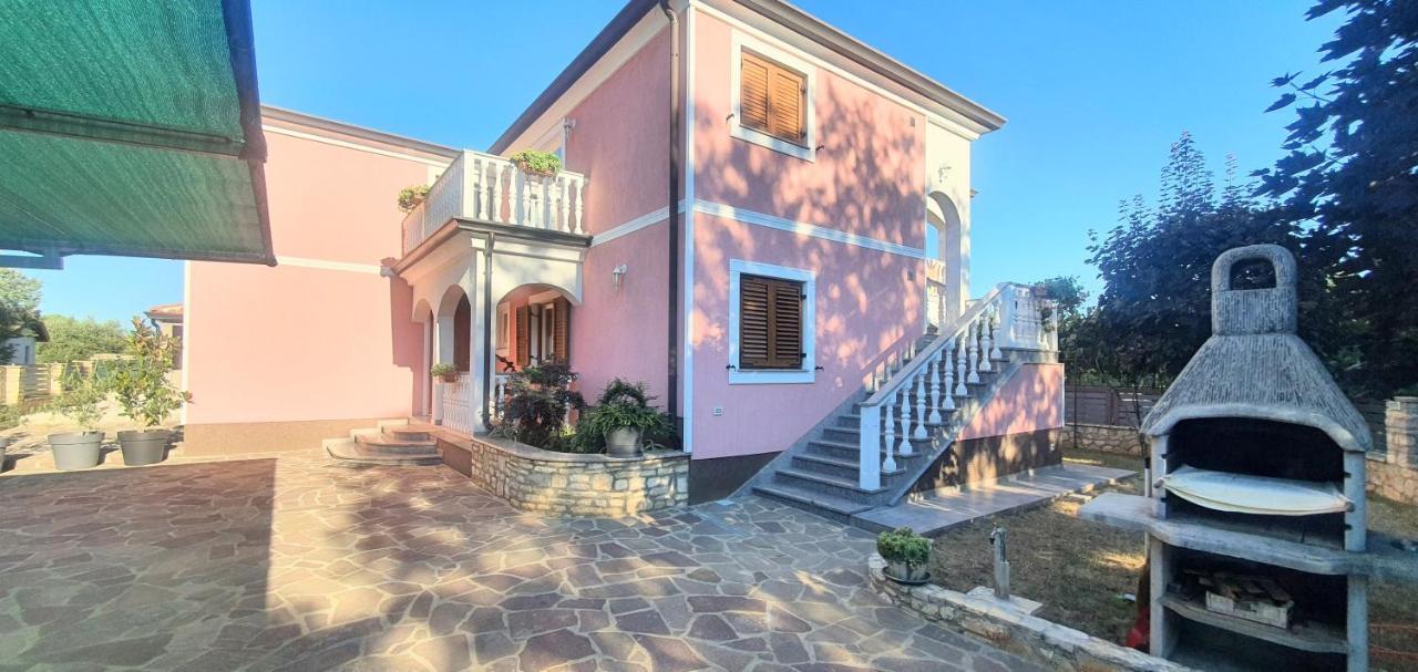 Apartmani Radmila Nova Vas  エクステリア 写真
