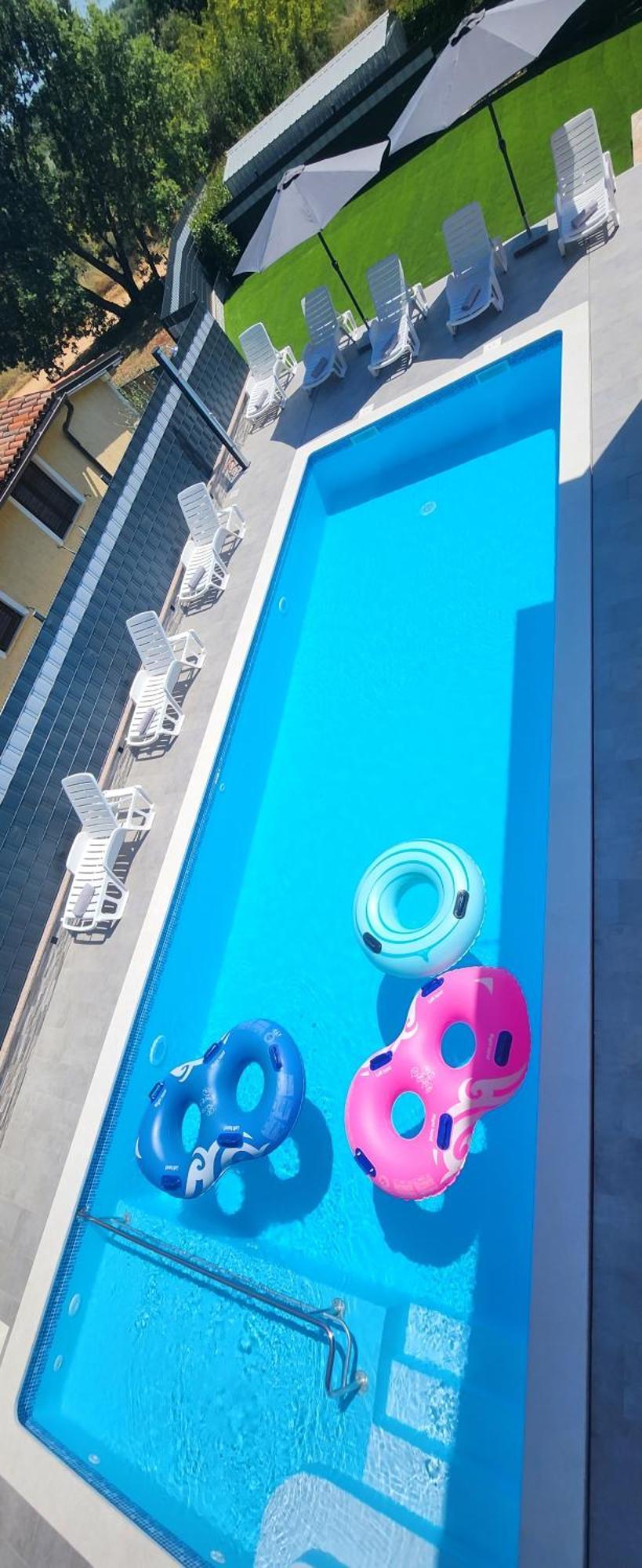 Apartmani Radmila Nova Vas  エクステリア 写真