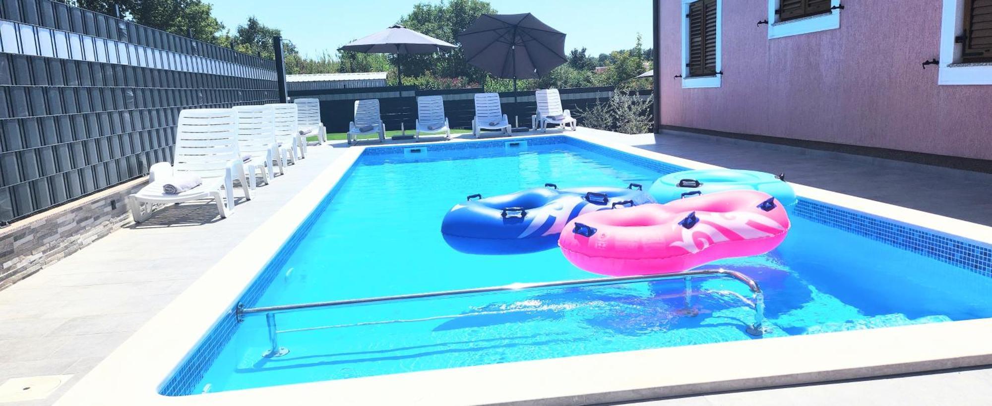 Apartmani Radmila Nova Vas  エクステリア 写真