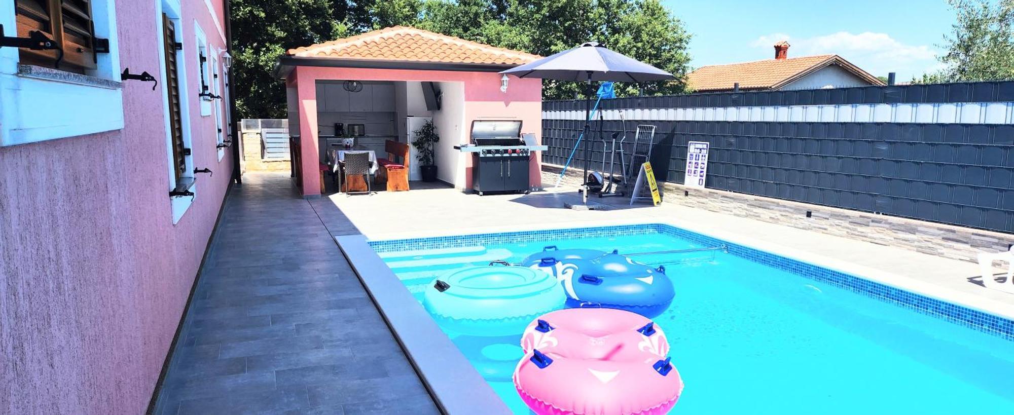 Apartmani Radmila Nova Vas  エクステリア 写真